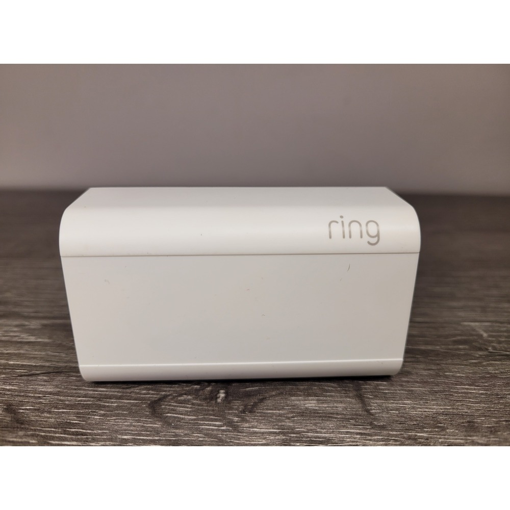 Ring Alarm Range Extender 1st Gen White Z-Wave Plus 4AR1S70EN0 Signal Booster